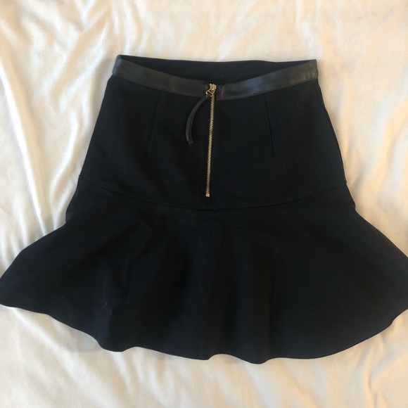 Club Monaco Fluted Skirt with Leather Detailing - Picture 5 of 7